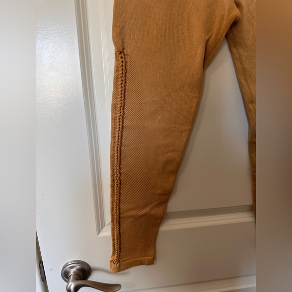 😍Aerie OFFLINE Leggings M - Picture 2 of 7